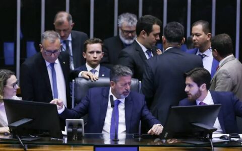 Câmara aprova projeto com novas regras para emendas parlamentares