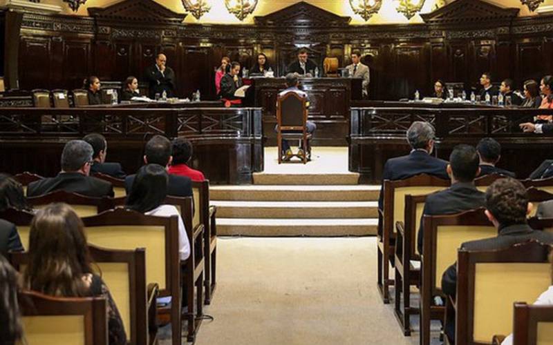 Defesa e acusação podem passar a ser dispostas igualmente no Tribunal do Júri