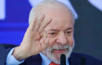 estou-vivo-diz-lula-sobre-tent
