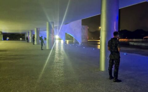 inspecao-no-palacio-do-planalt