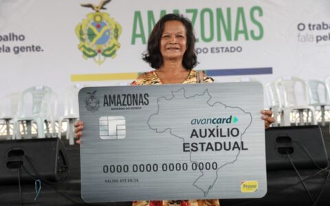 “Esse cartão veio na hora certa para manter a família”, afirma beneficiário do Auxílio Estadual