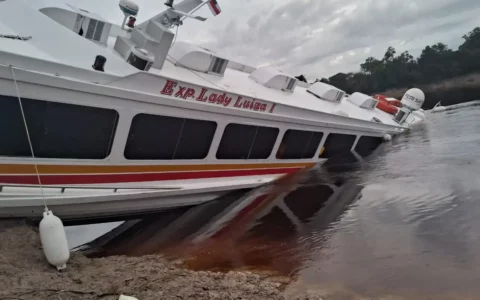 embarcacao-que-tinha-manaus-co