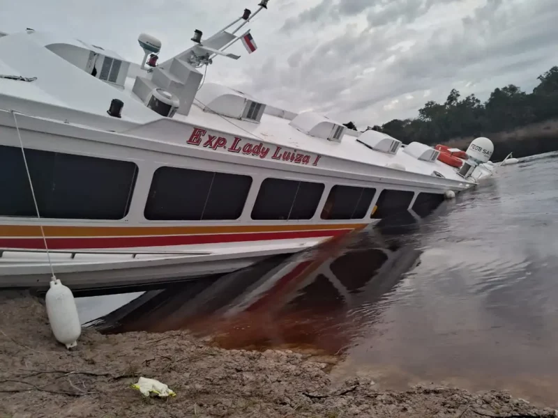 embarcacao-que-tinha-manaus-co