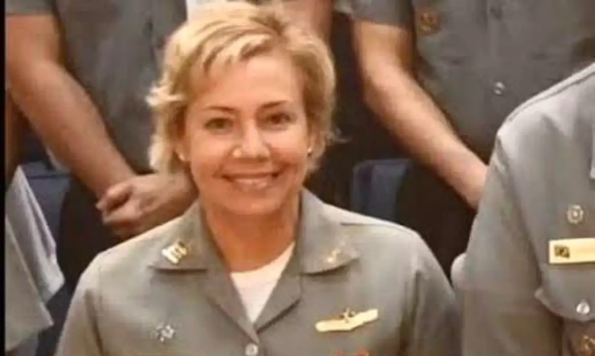 fuzileiros-ocupam-entorno-de-h
