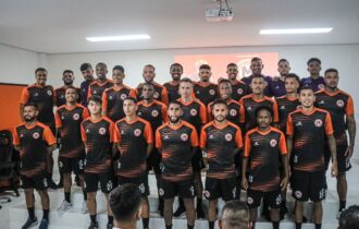 manauara-ec-apresenta-elenco-c