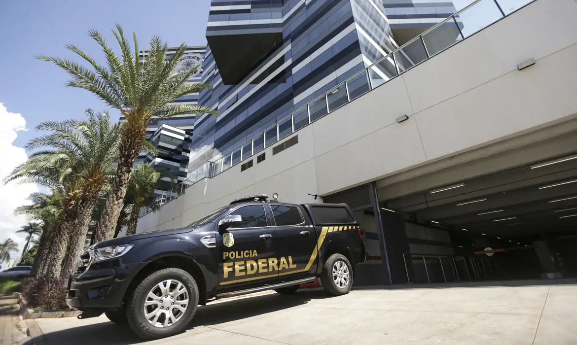 pf-faz-operacao-contra-desvio-