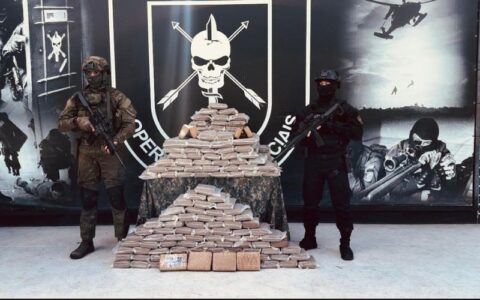 policia-federal-apreende-256-k