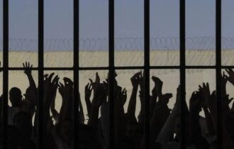 STF homologa plano para melhorar condições de presídios
