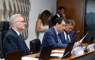 ccj-deve-votar-relatorio-da-re