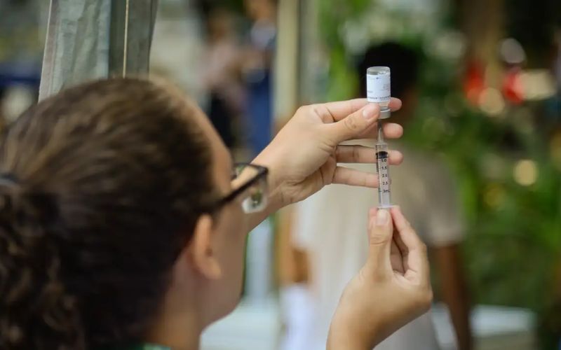 cnm-aponta-falta-de-vacinas-de