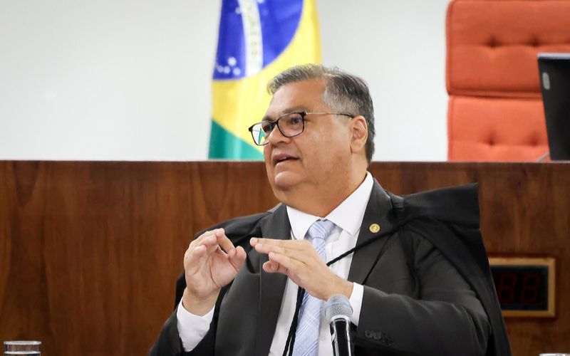 dino-pede-novos-esclarecimento