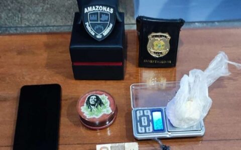 Homem preso com drogas - Foto: Divulgação/PC-AM