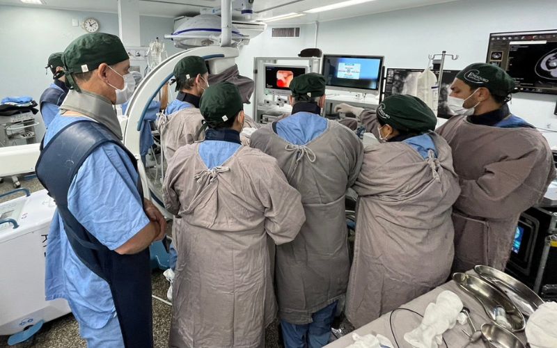 Urologistas fazem cirurgias complexas - Foto: Divulgação/FHAJ