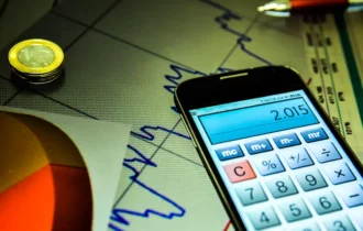 mercado-eleva-para-349-projeca