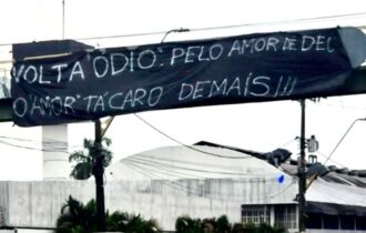 o-amor-ta-caro-demais-faixa-em