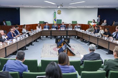 stf-encerra-semestre-com-avanc