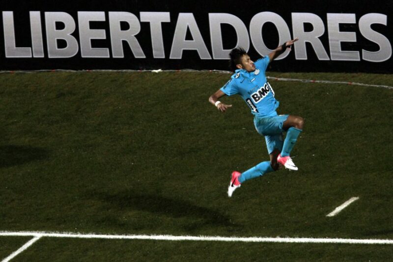 atacante-neymar-anuncia-retorn