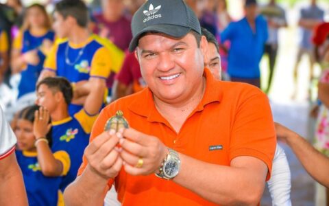 ex-prefeito-de-careiro-e-multa