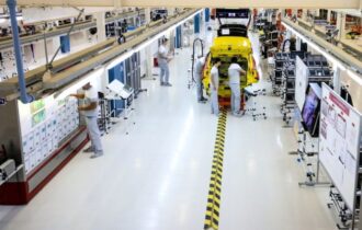 producao-industrial-cai-06-em-