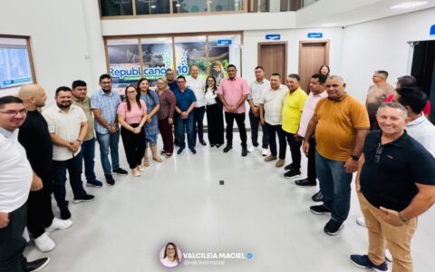 silas-camara-reune-apoiadores-