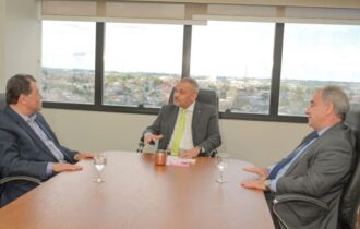 Expansão dos Pontos de Inclusão Digital (PID’s) no AM é discutida em reunião entre presidente do TJAM e senador Eduardo Braga