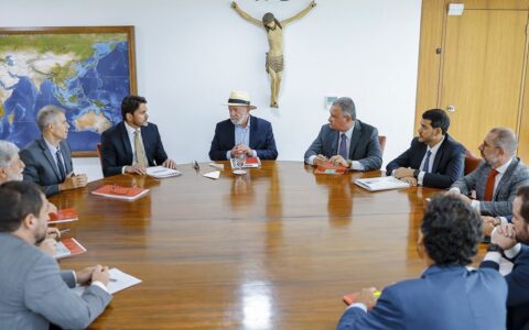 governo-reforca-que-nao-abre-m