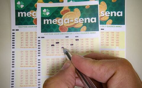 mega-sena-acumula-novamente-e-