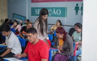 Rede de supermercados seleciona para vagas de emprego em Manaus