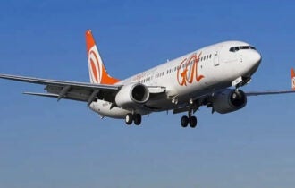 Avião da GOL colide com pássaro após decolar de Brasília