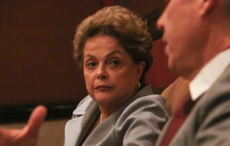 Dilma 'responde bem' a tratamento por inflamação em Xangai