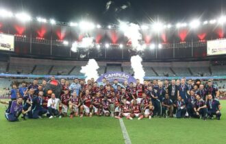 flamengo-goleia-marica-e-confi