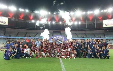 flamengo-goleia-marica-e-confi