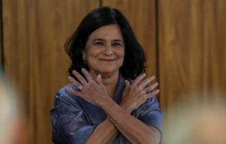 nisia-trindade-e-demitida-por-