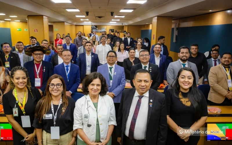 com-recursos-travados-prefeito