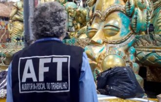 Ministério do Trabalho faz operação na Cidade do Samba, no Rio