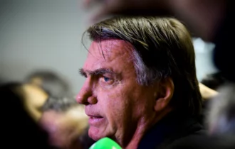 Bolsonaro pede anulação da delação de Cid e afastamento de Moraes