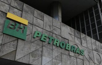 petrobras-fecha-contrato-para-