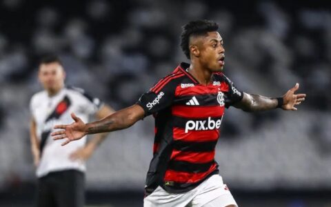 Bruno Henrique decide e Fla sai na frente por vaga na final