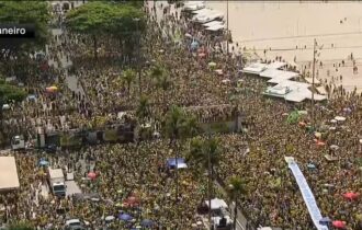 Ato de Bolsonaro é 'flopado' e tem menos de 2% do público previsto