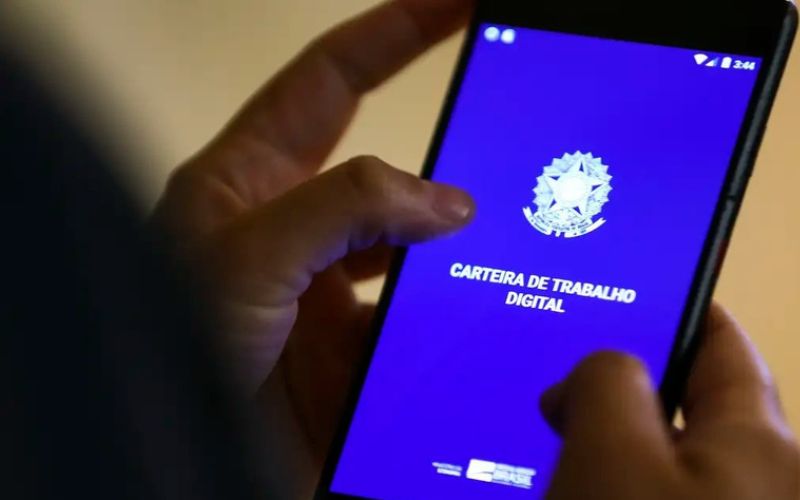 (Foto: Marcelo Camargo/Agência Brasil) Empréstimo CLT garante R$ 76 milhões circulando no Amazonas