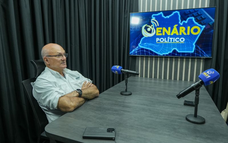 Coronel Menezes em entrevista ao Portal AM1 nesta segunda-feira (17) (Foto: Divulgação/Assessoria) Coronel Menezes explica mudança de estratégia e já mira eleições de 2026