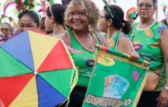 desfile-da-pessoa-idosa-reune-