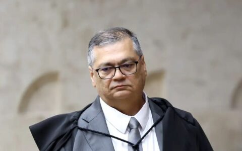 dino-da-10-dias-para-congresso