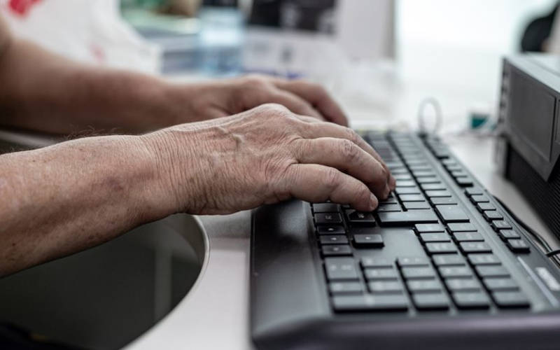 Empregos formais para pessoas de 40 a 59 anos de idade foram os mais numerosos em 2024