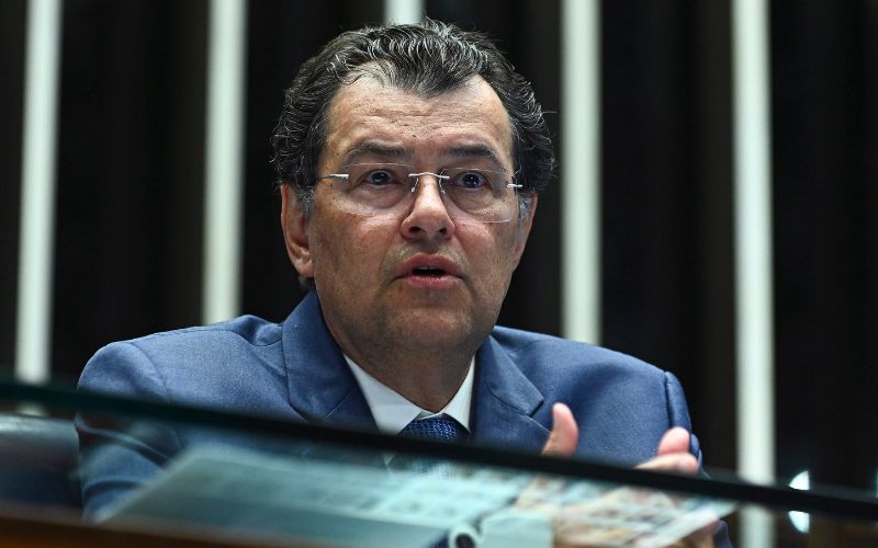 (Foto: Andressa Anholete/Agência Senado) Estratégia eleitoral? Senador Eduardo Braga impulsiona sua imagem com reforma tributária