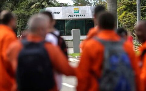 petroleiros-param-por-24-horas