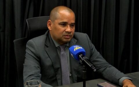 sergio-bare-defende-contratos-