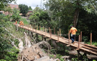 construida-nova-ponte-de-madei