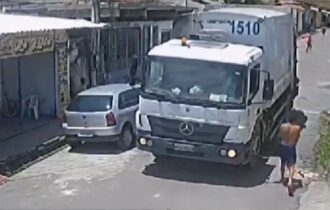 crianca-sai-para-comprar-pao-e