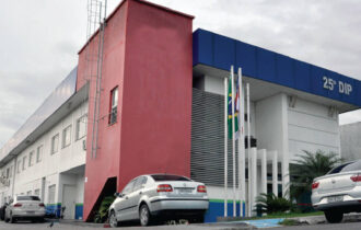 Polícia Civil prende mulher envolvida em esquema de desvio de mais de R$ 500 mil empresas de vestuário